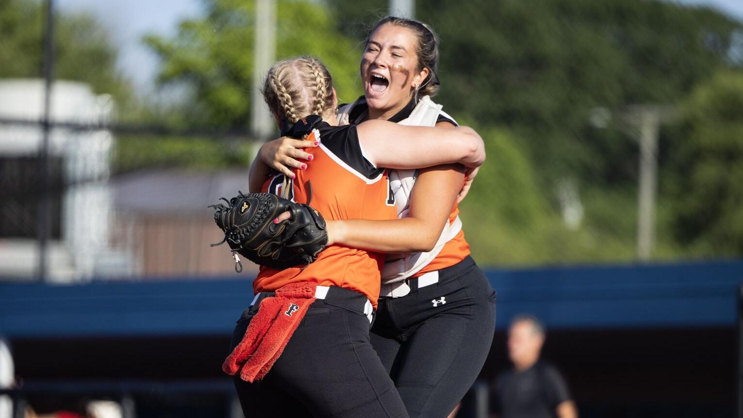Waterloo earns first softball state semifinal berth behind Mia Miller's 15 strikeouts